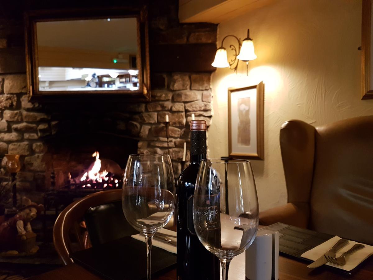 ניופורט The Old Barn Inn מראה חיצוני תמונה