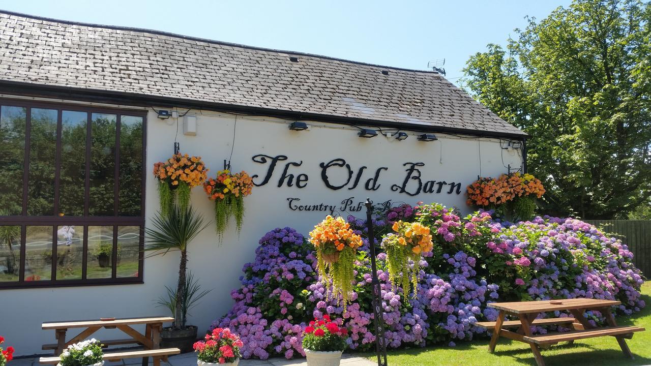 ניופורט The Old Barn Inn מראה חיצוני תמונה