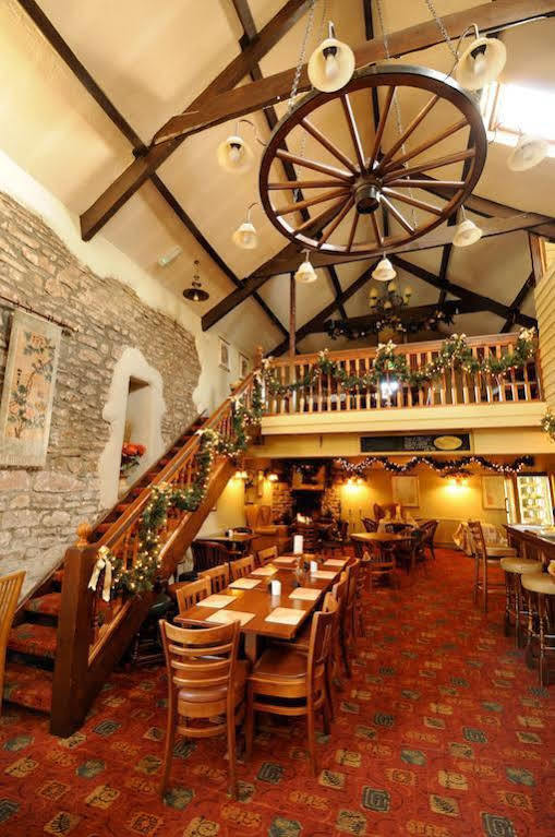 ניופורט The Old Barn Inn מראה חיצוני תמונה